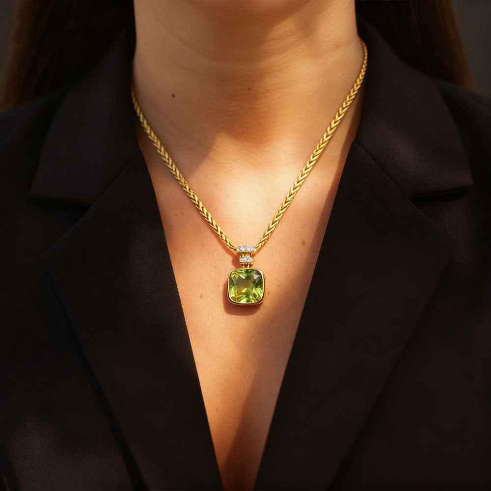 Ceylon Green Shadow Natural Peridot Vintage Gold Diamond Necklace