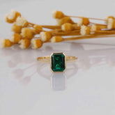 Ceylon Lanka Emerald Elite 18K Yellow Gold Ring