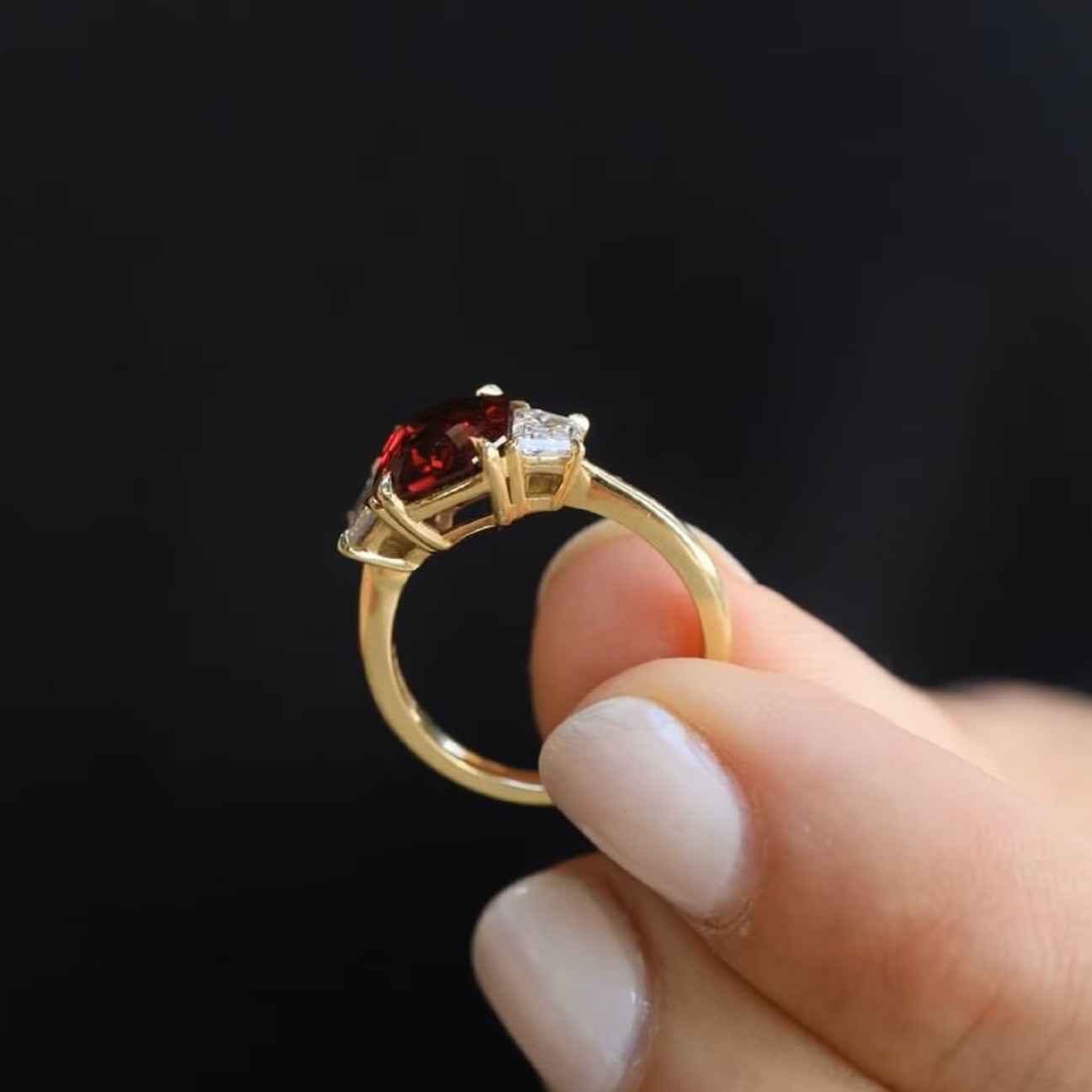 Ceylon Lanka Ruby Elite 18K Yellow Gold Ring