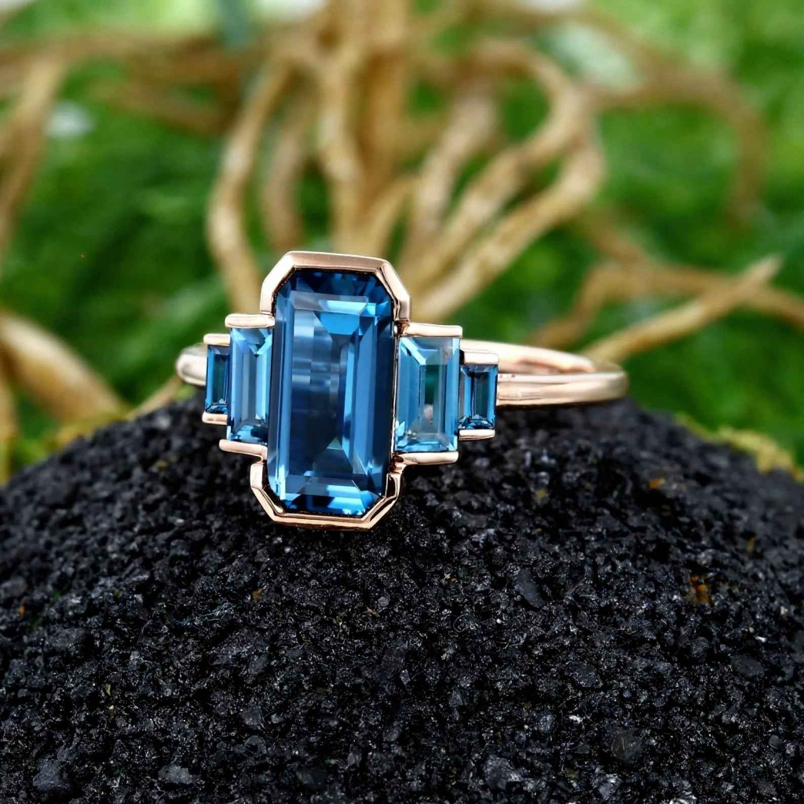 Ceylon London Blue Art Deco 18K Rose Gold Ring