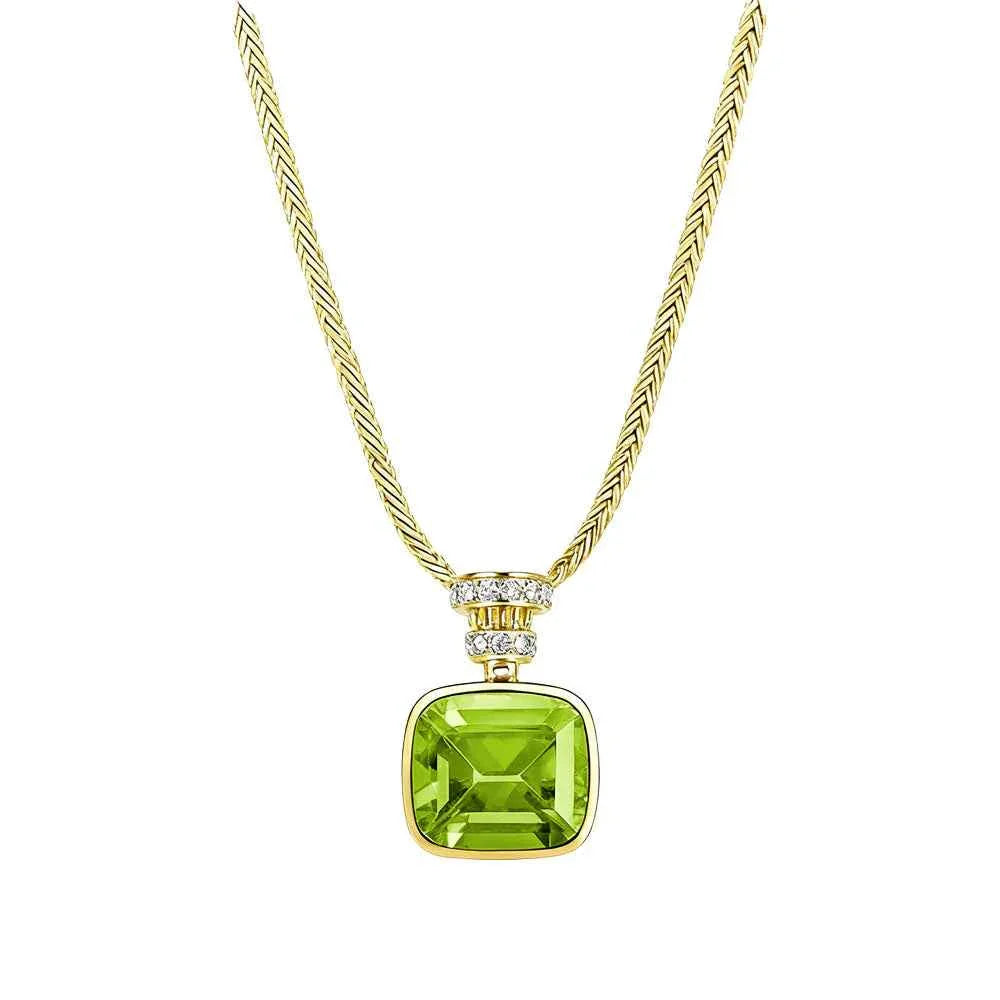 Ceylon Green Shadow Natural Peridot Vintage Gold Diamond Necklace