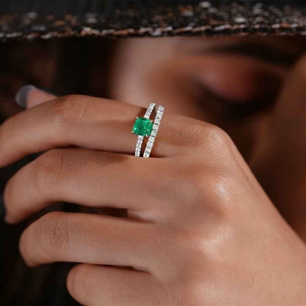 Ceylon Dual Band Emerald Gold Claw Silver Diamond Ring