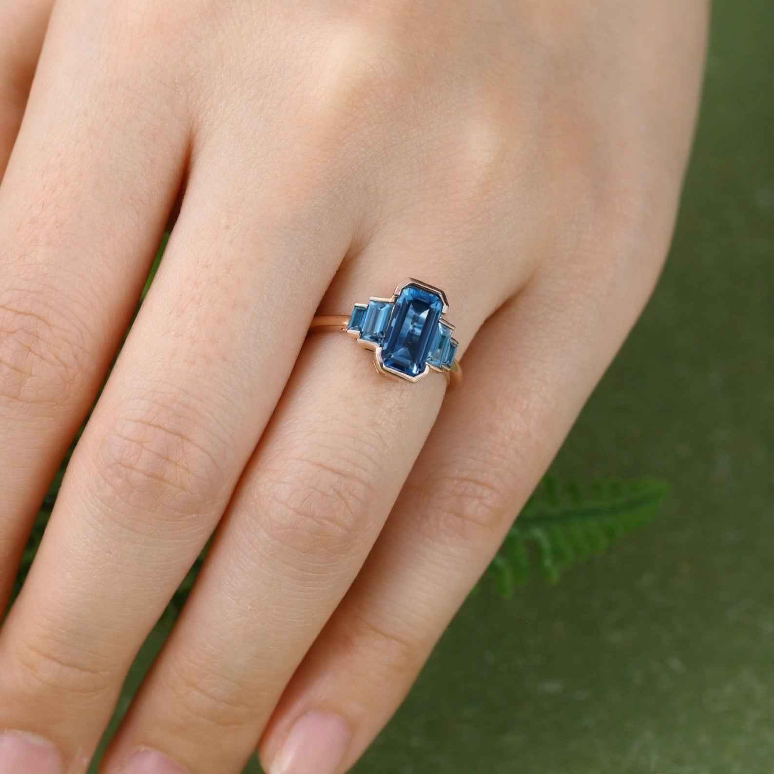 Ceylon London Blue Art Deco 18K Rose Gold Ring