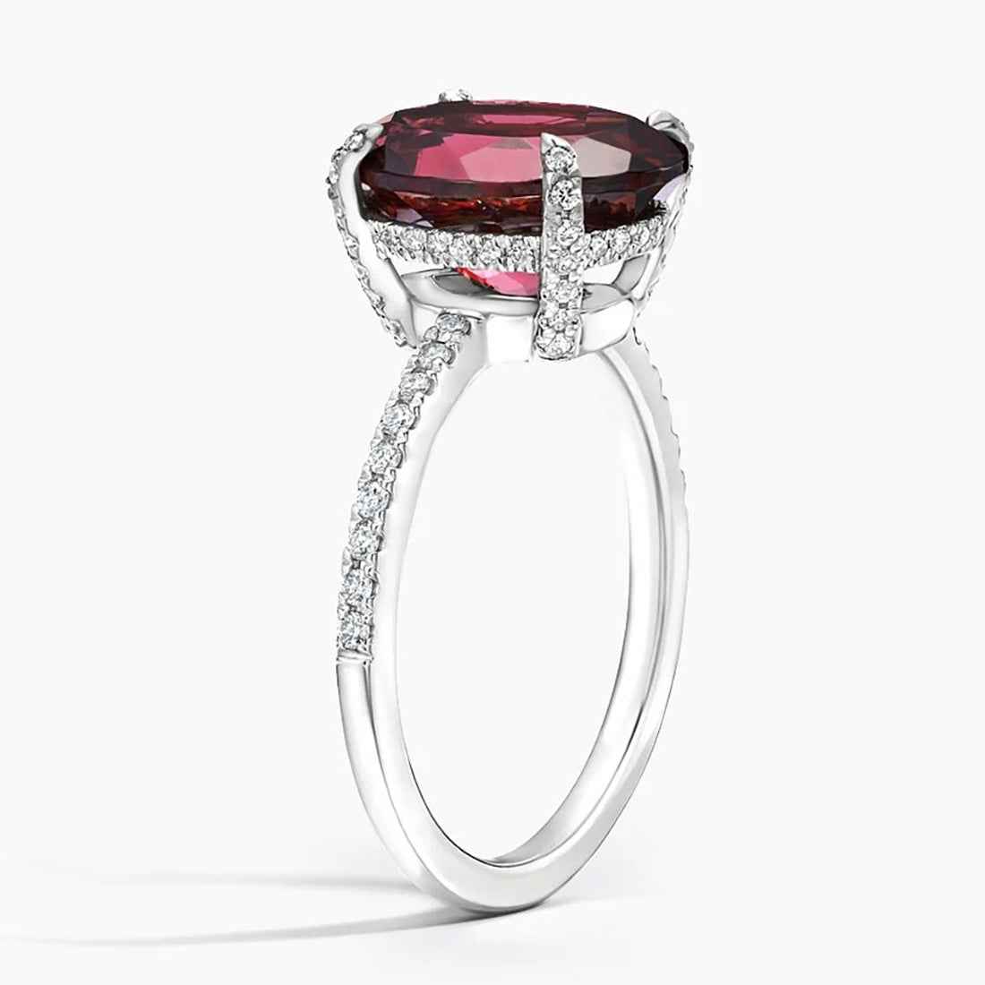 Ceylon RoaringGarnet 18K White Gold Diamond Cocktail Ring