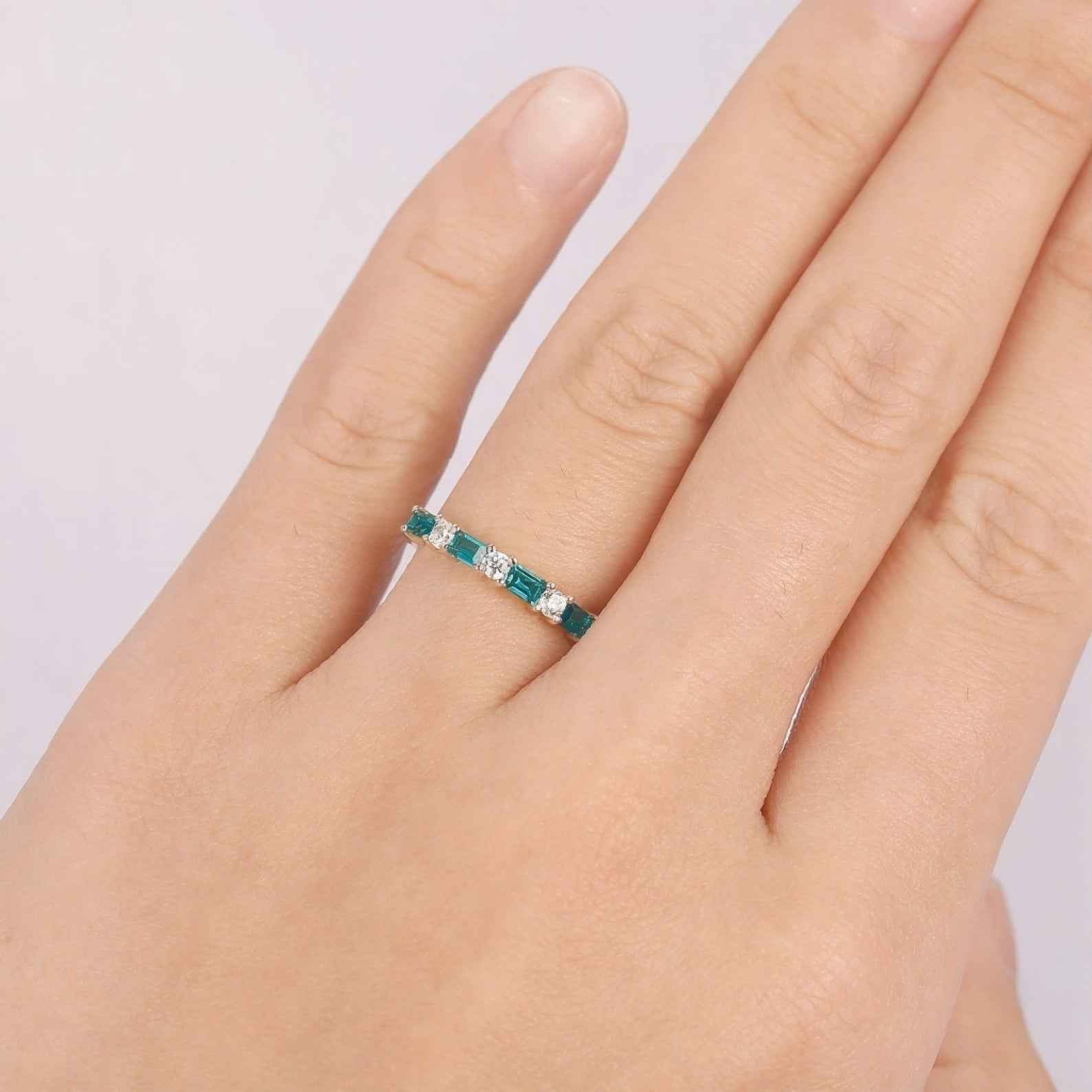 Ceylon Emerald Eternity Lux 18K Gold Ring