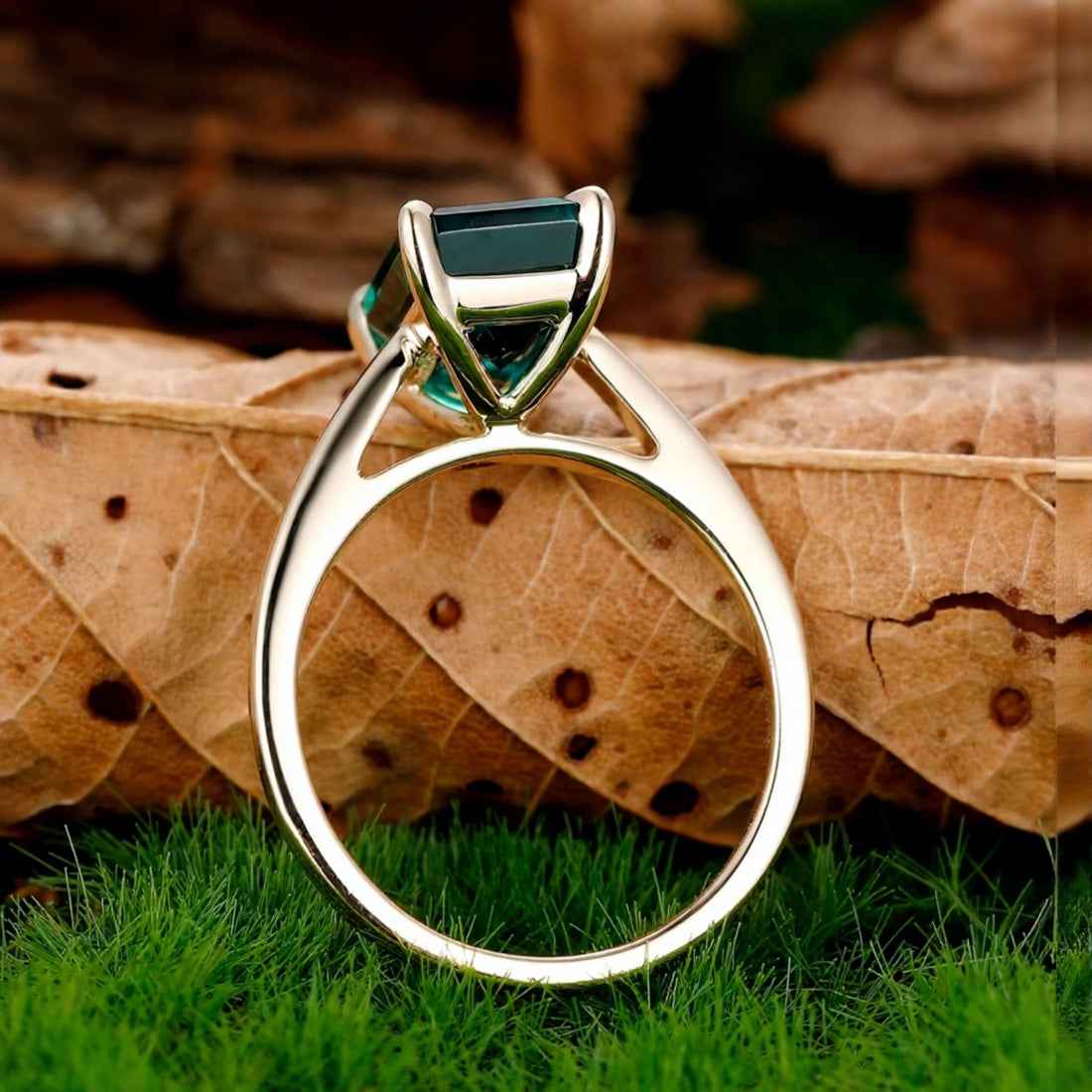 Ceylon Lanka Emerald Luxe 18K Yellow Gold Ring