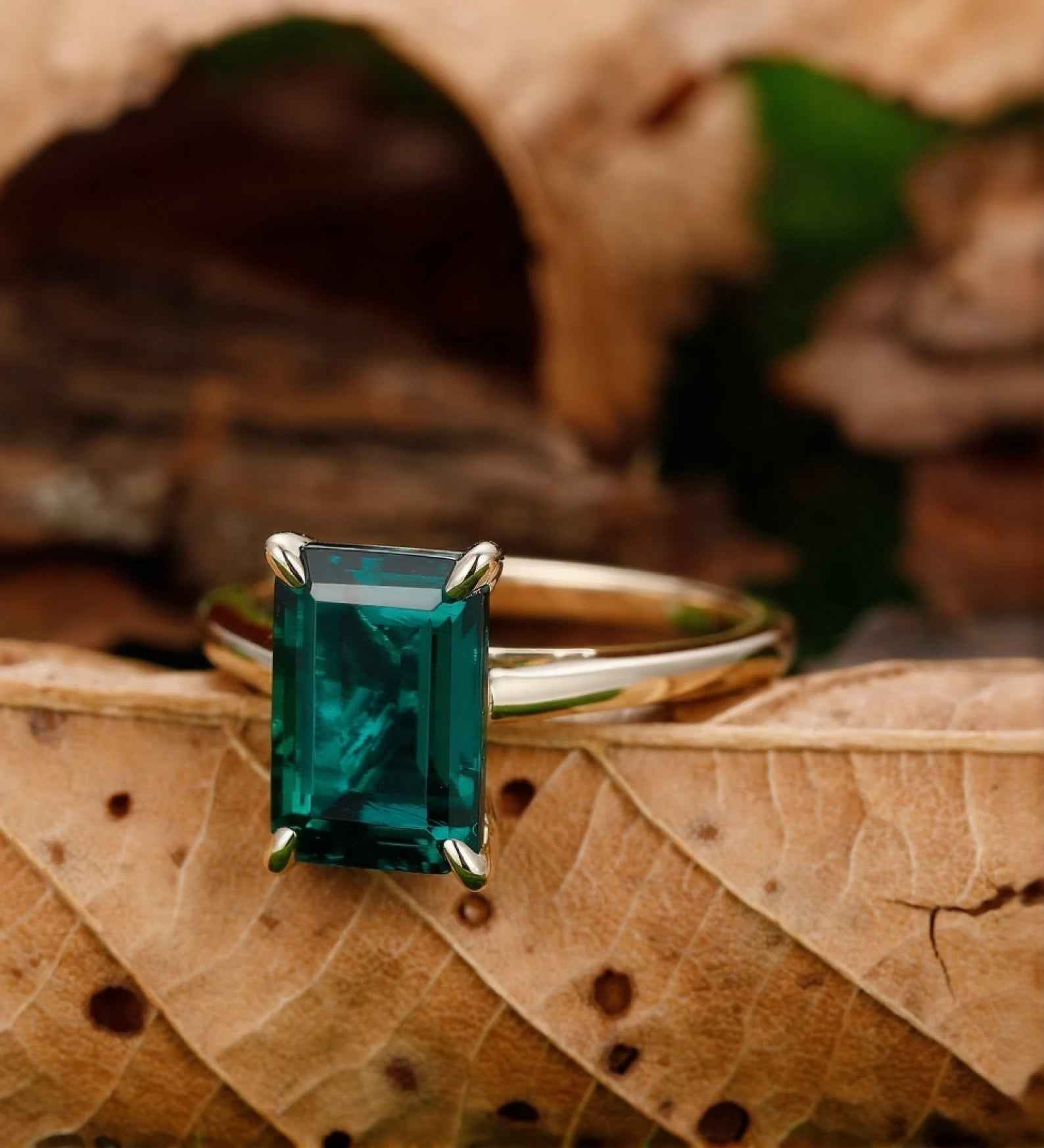 Ceylon Lanka Emerald Luxe 18K Yellow Gold Ring