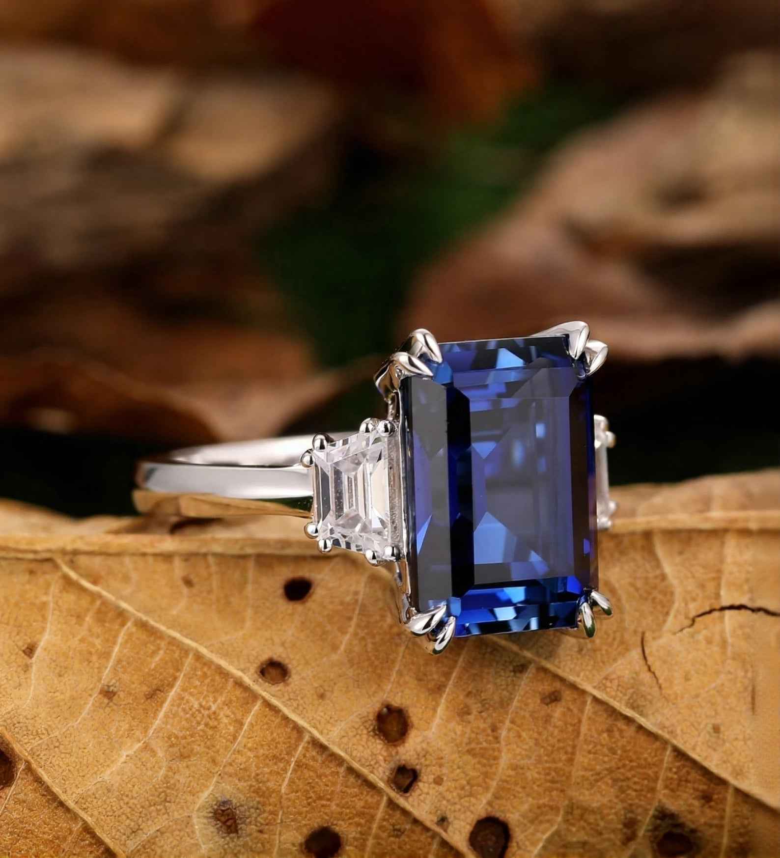 Ceylon Lanka Royal Blue Sapphire Luxe 18K White Gold Ring