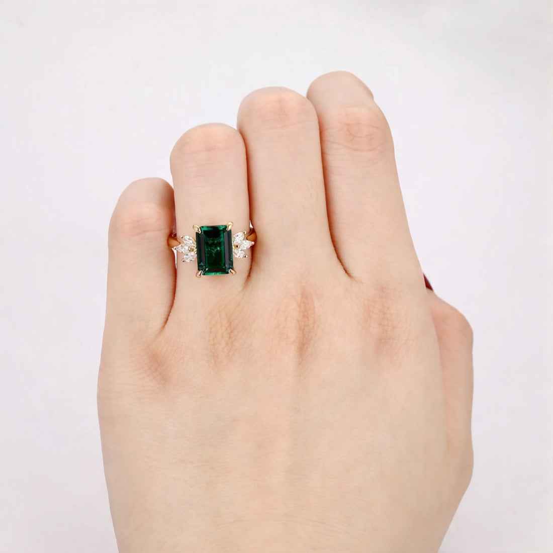 Ceylon Lanka Emerald Dual 18K Yellow Gold Ring