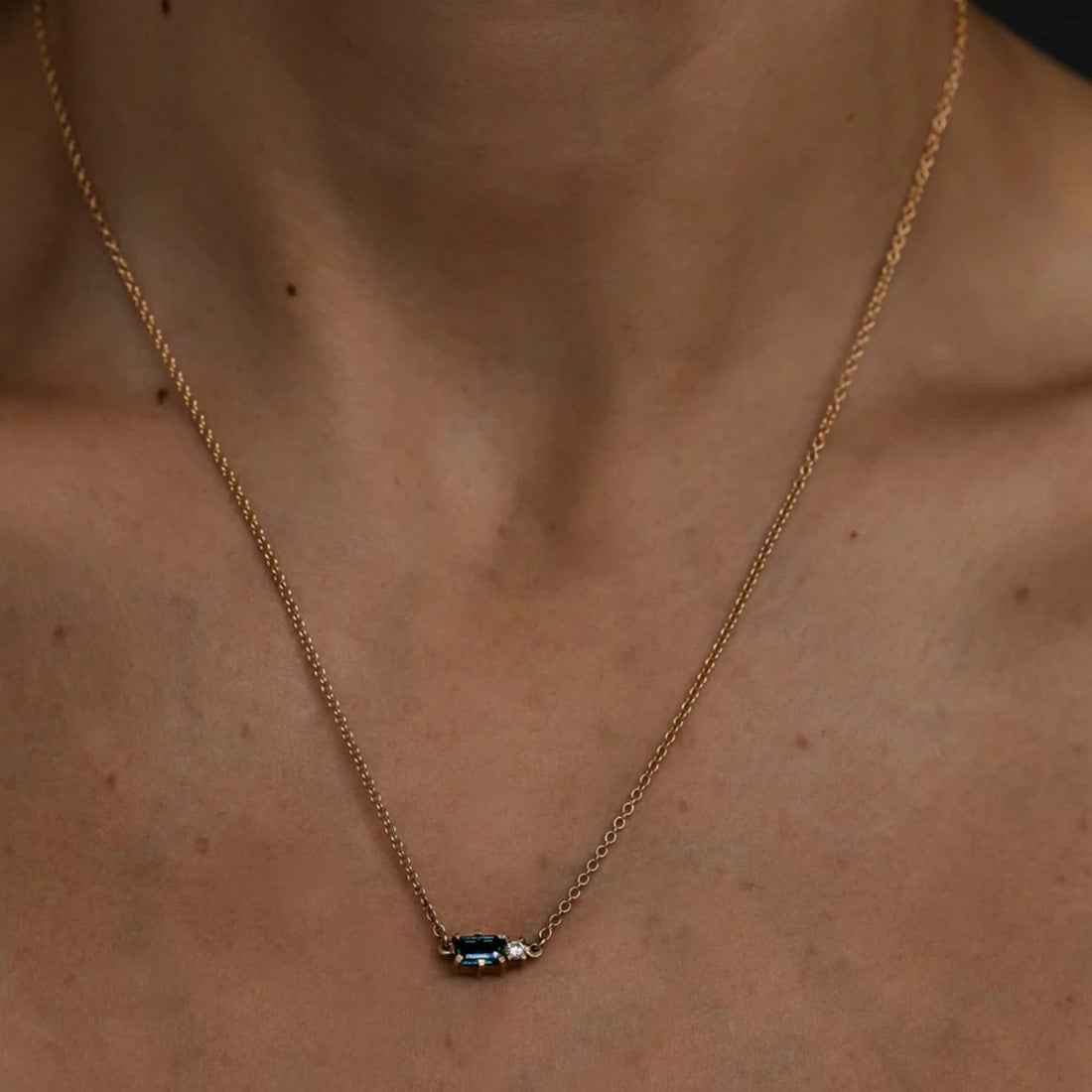 Ceylon TealHorizon 18K Gold Sapphire Diamond Necklace