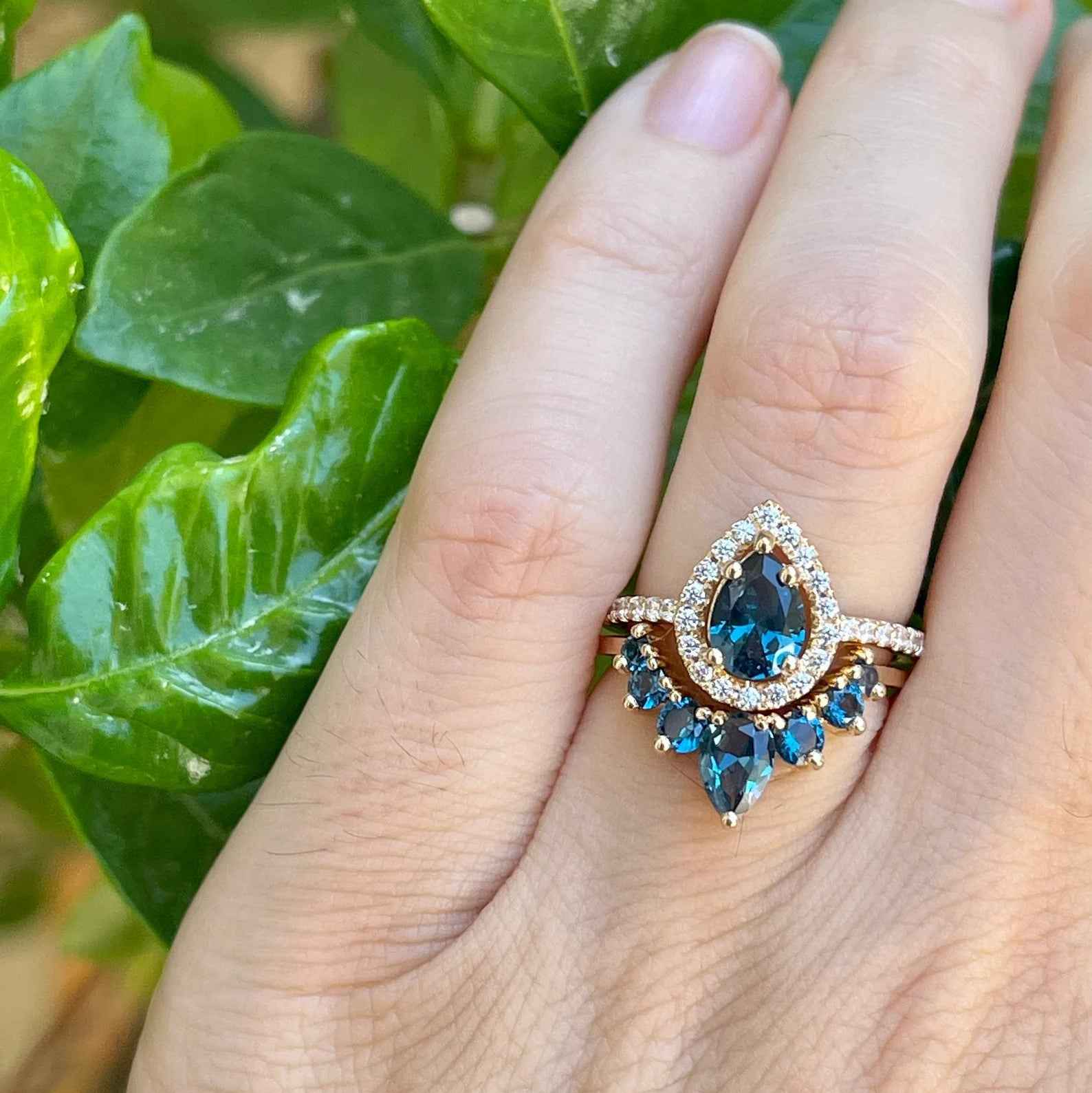 Ceylon London Blue Topaz Pear Bridal 18K White Gold Set