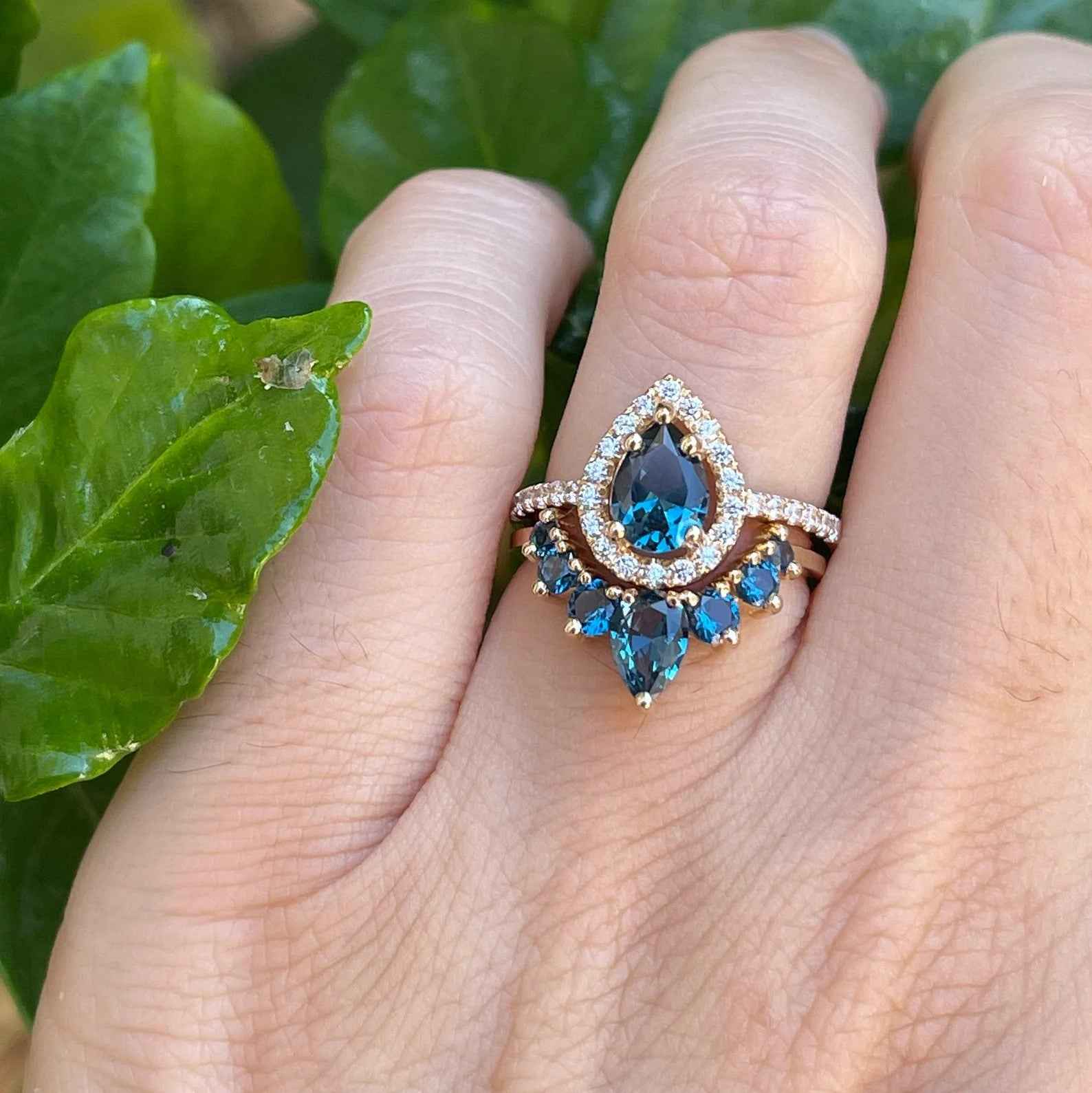 Ceylon London Blue Topaz Pear Bridal 18K White Gold Set