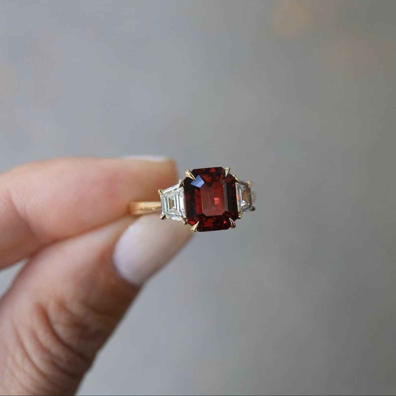 Ceylon Lanka Ruby Elite 18K Yellow Gold Ring