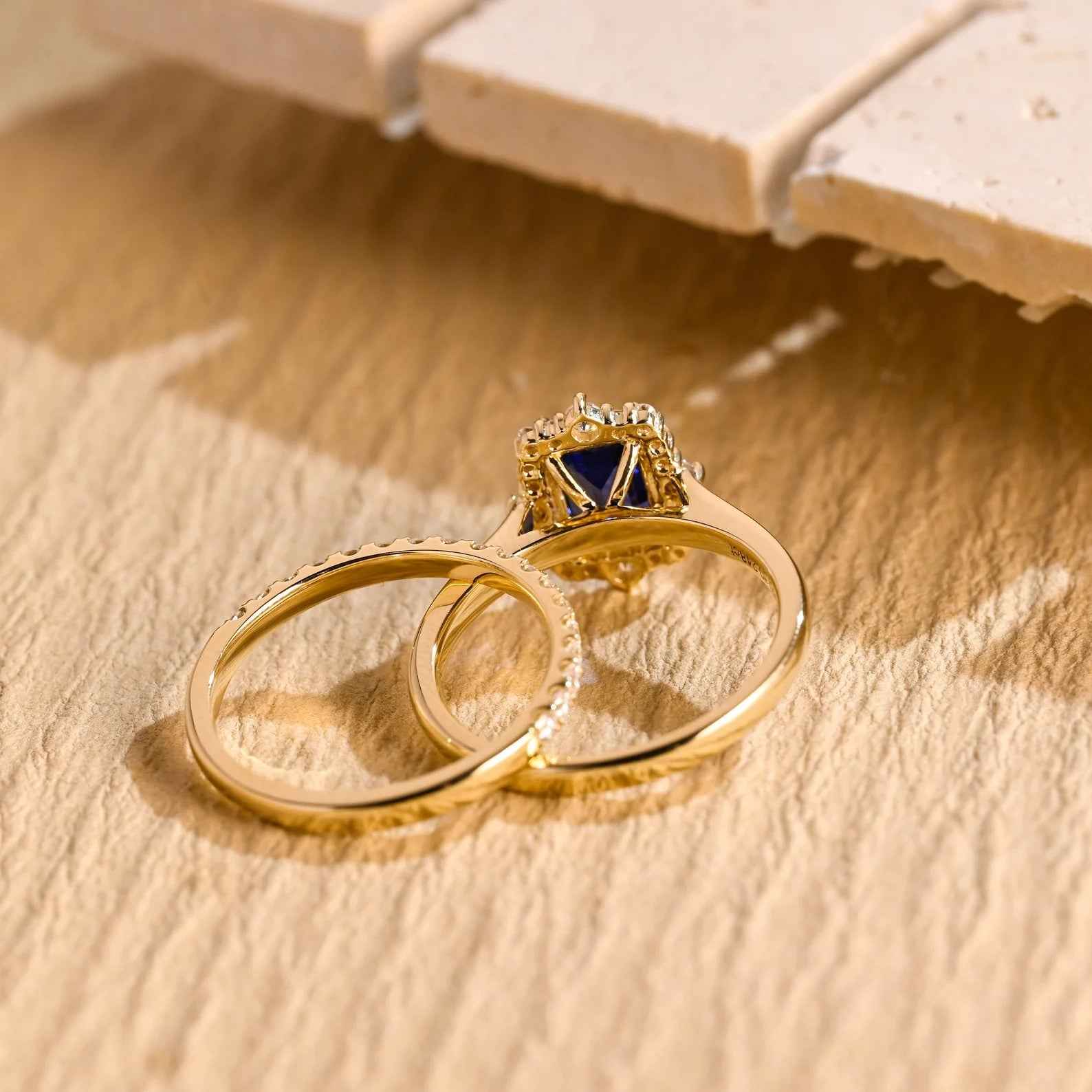 Ceylon Lanka Royal Blue Bridal 18K Yellow Gold Set