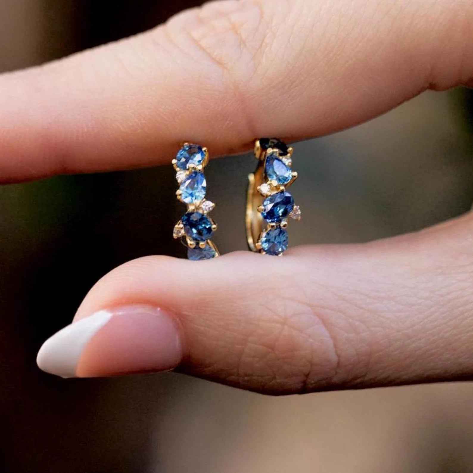 Ceylon Sapphire Craft Huggie 18K Yellow Gold Hoops