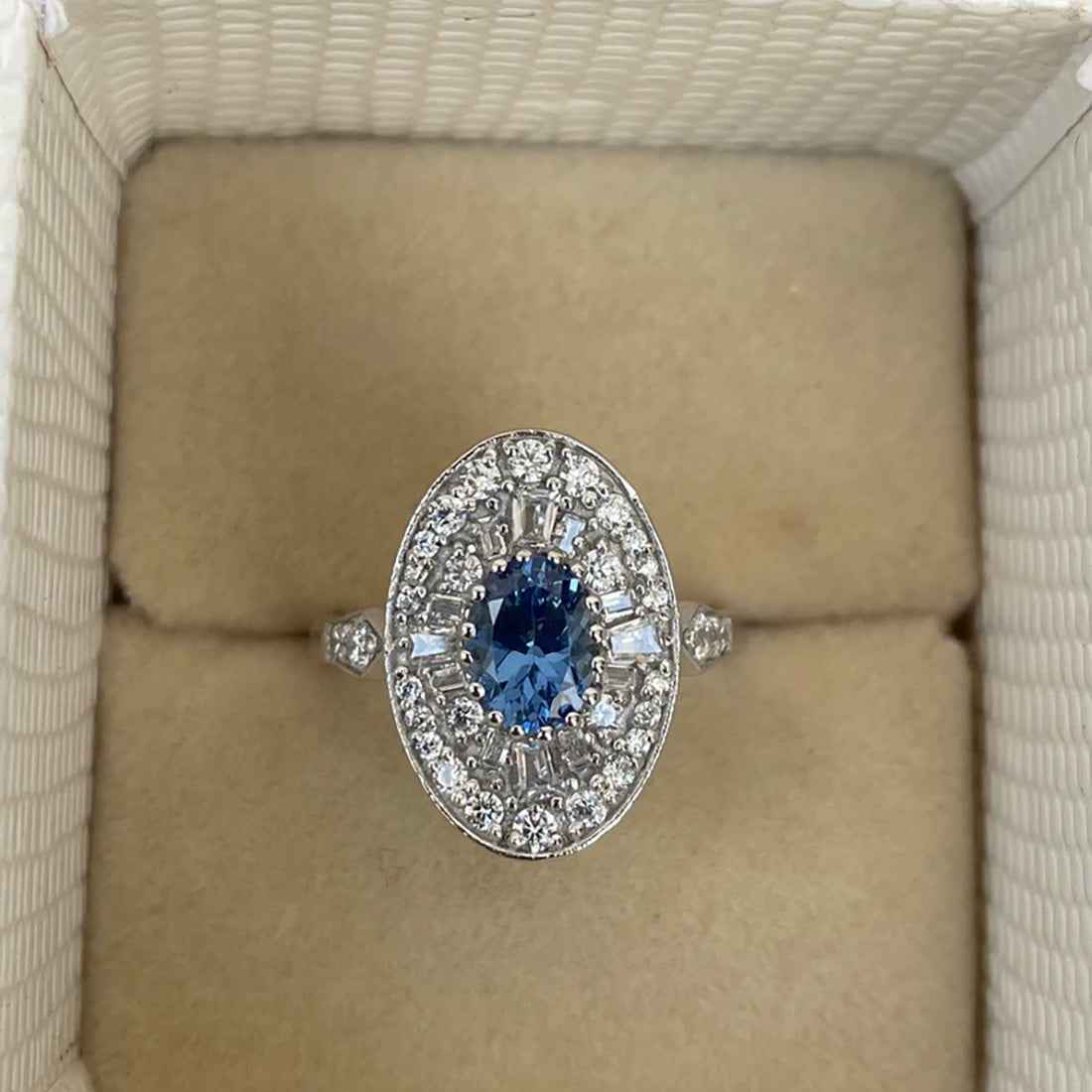 Ceylon Vintage Sapphire Cluster 18K White Gold Ring